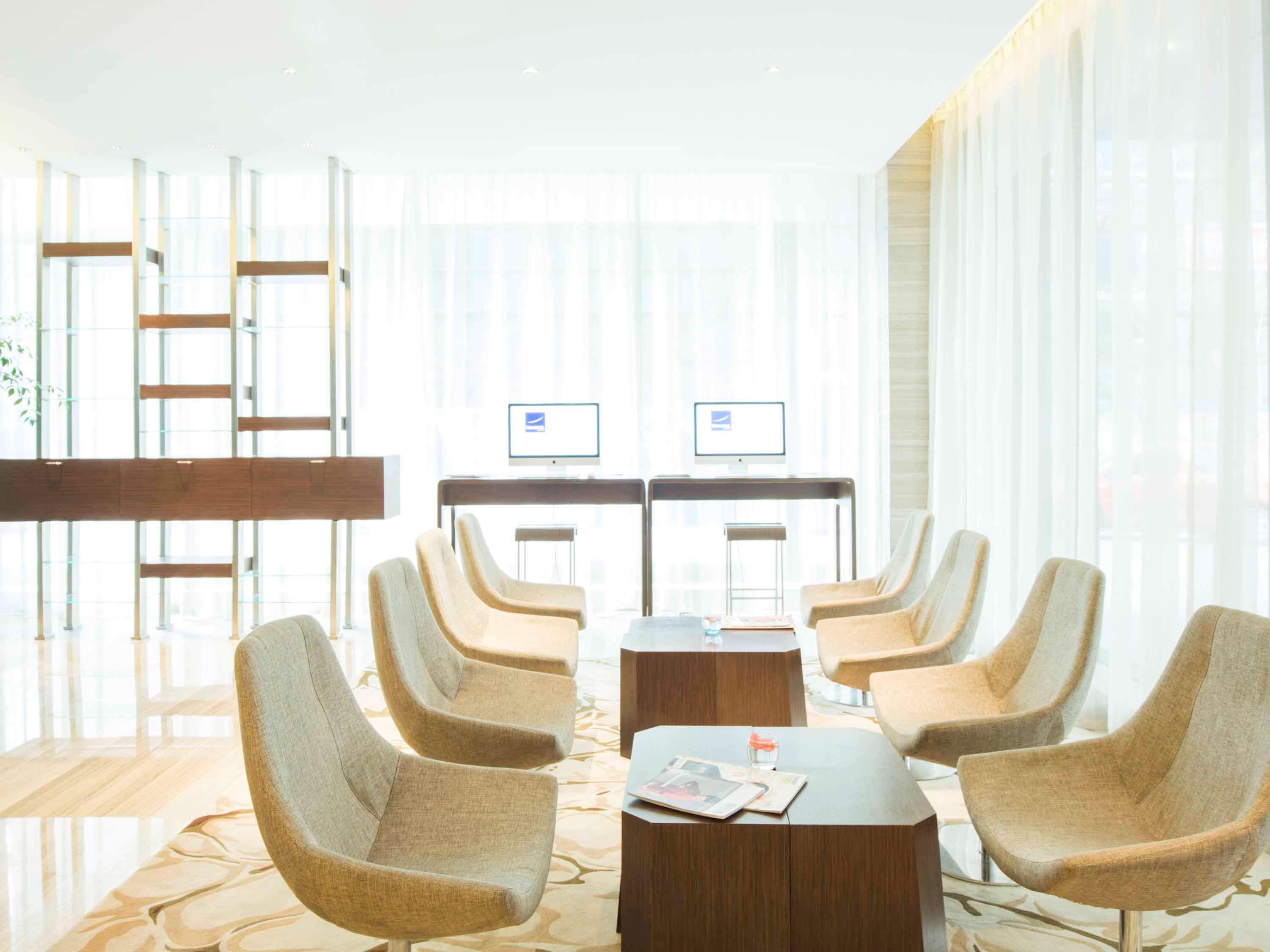 Novotel Nanjing Central Nanquim Exterior foto