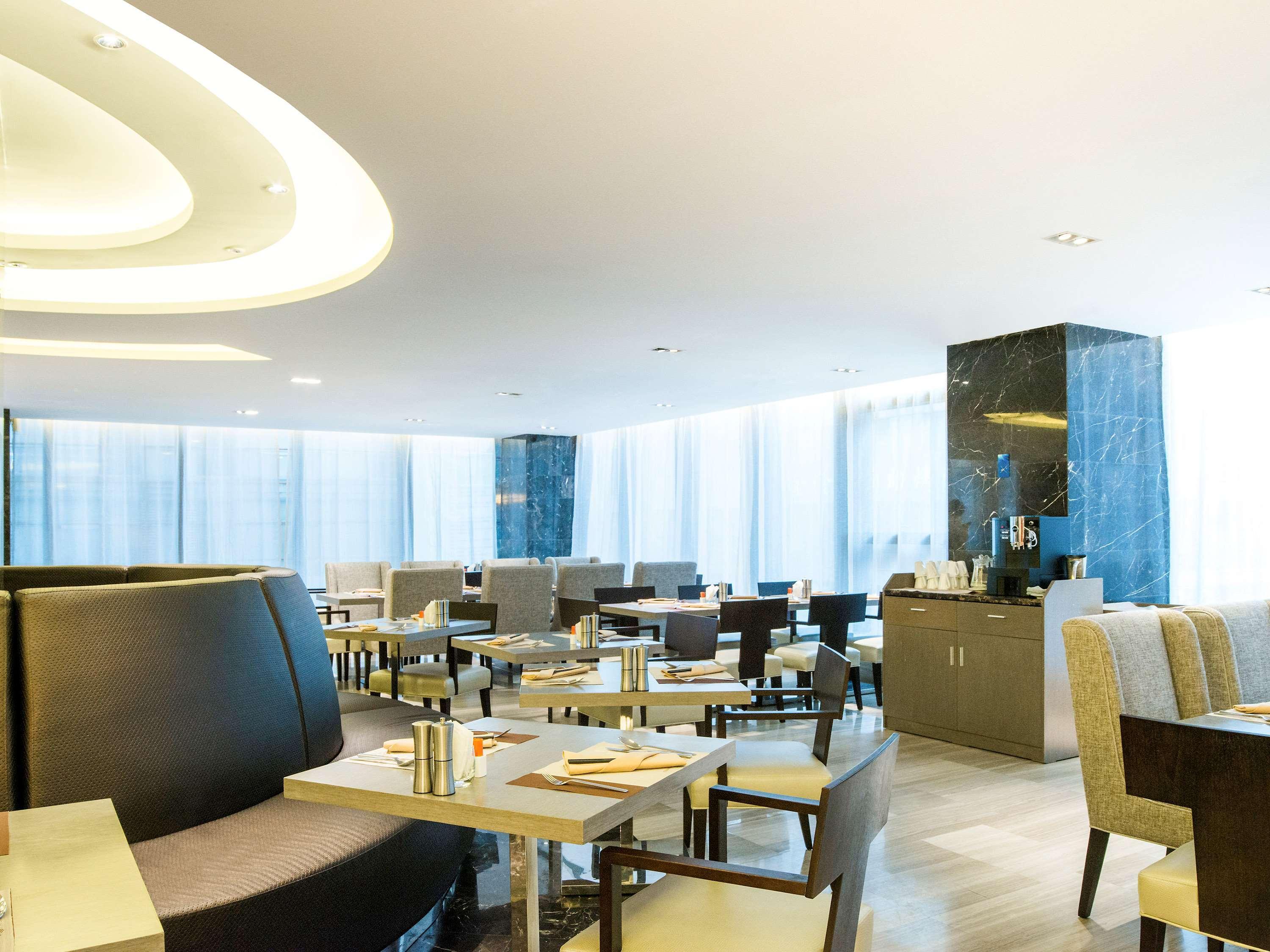 Novotel Nanjing Central Nanquim Exterior foto
